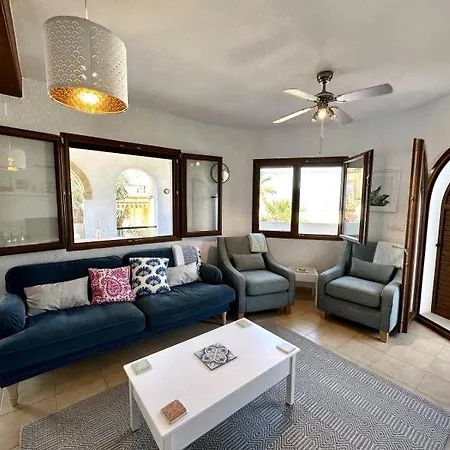 בית נופש Casa Clare - 3 Bedroom In