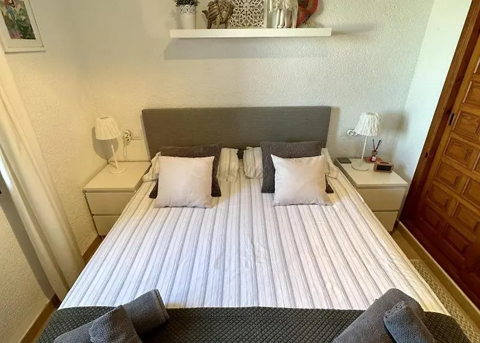 Casa Clare - 3 Bedroom In * Denia