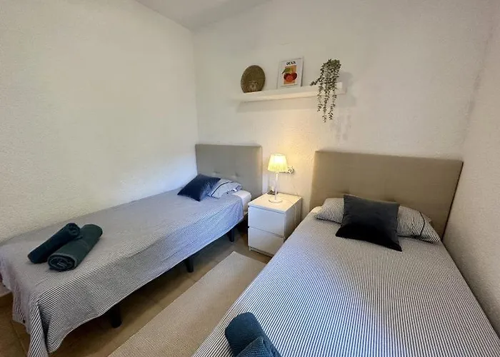 Casa Clare - 3 Bedroom In * Denia