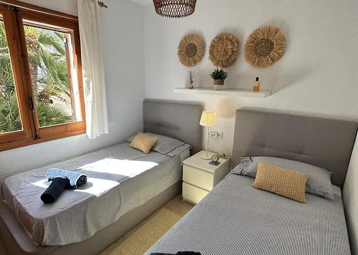 Casa Clare - 3 Bedroom In デニア