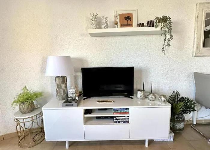 Casa Clare - 3 Bedroom In デニア